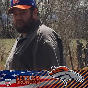 Meet your Posher, Dennis